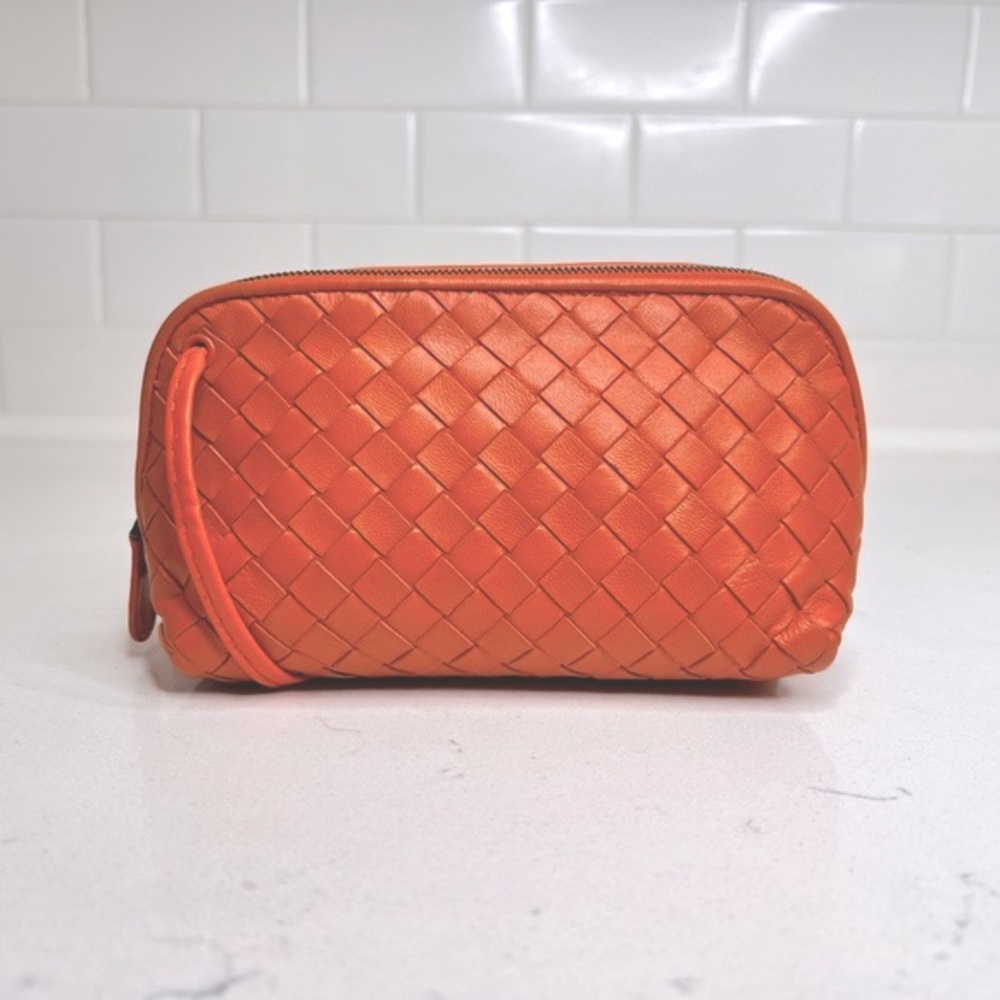 Rare color 💯 AUTH Bottega Veneta Intrecciato Crossbody bag